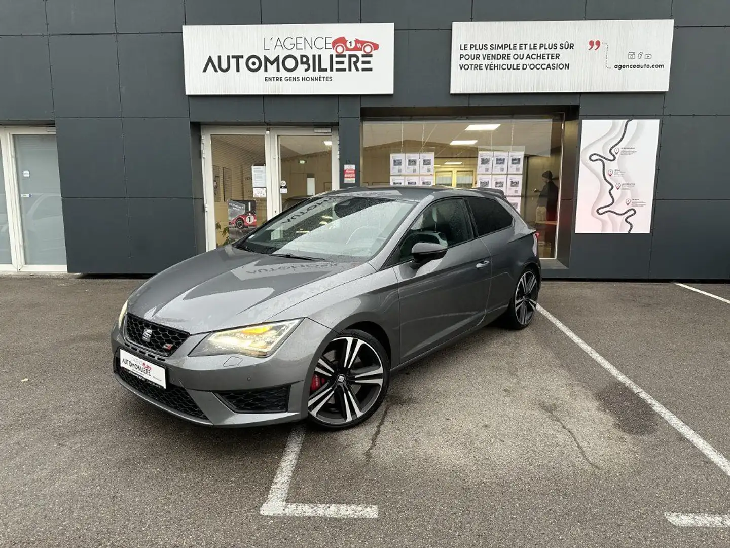 CUPRA Leon Léon 2.0 TSI 290CV SC DSG6 Stage1 Gris - 1