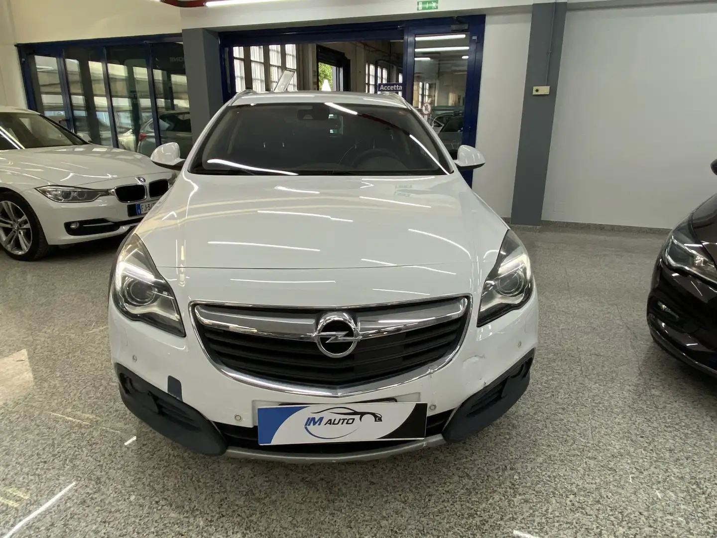 Opel Insignia Country Tourer 2.0 cdti 4x4 163cv auto Bianco - 1