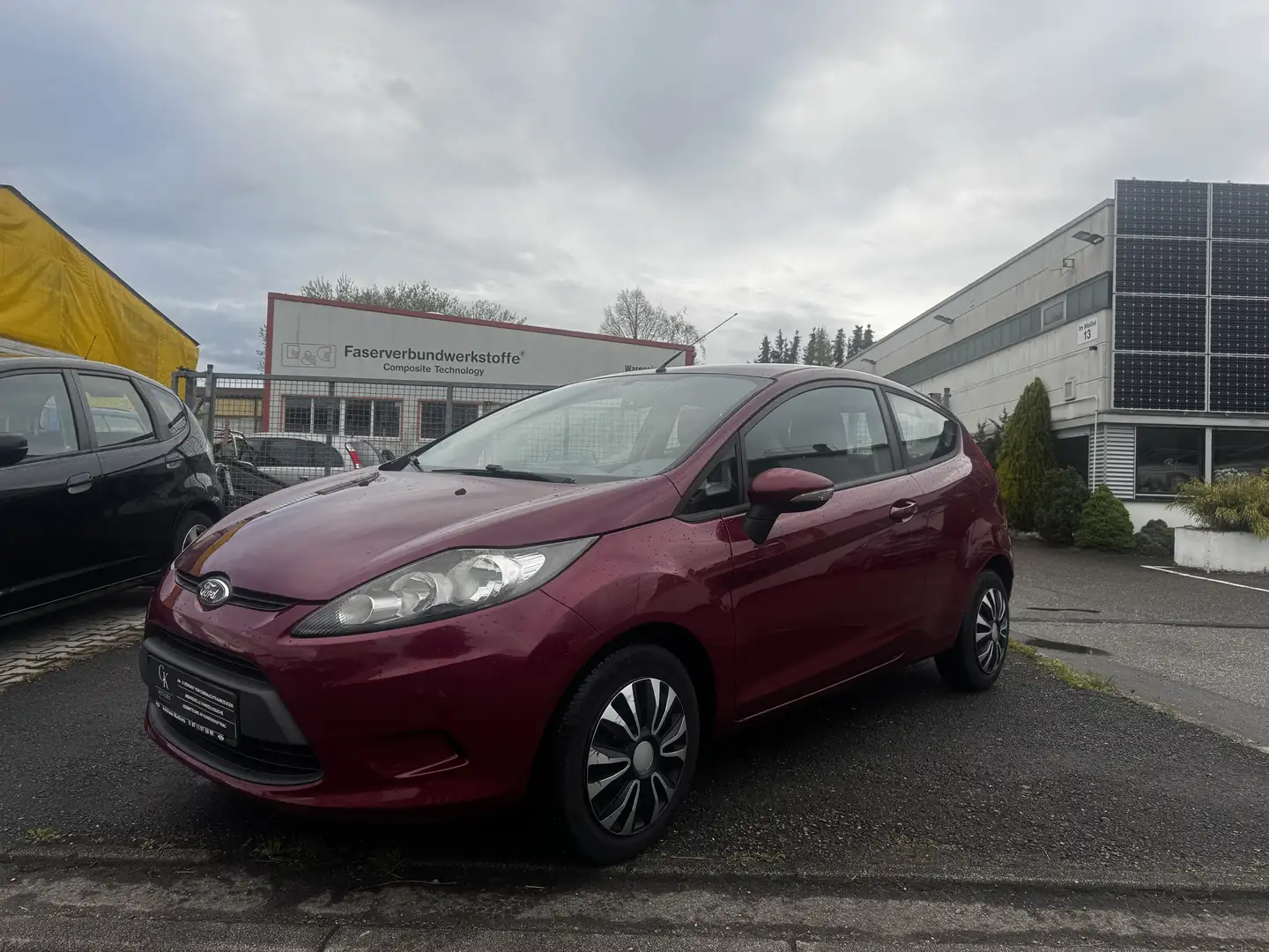 Ford Fiesta Trend*Gepflegt*Wenig Kilometer*TÜV 07.26*1.Hand Burdeos - 1