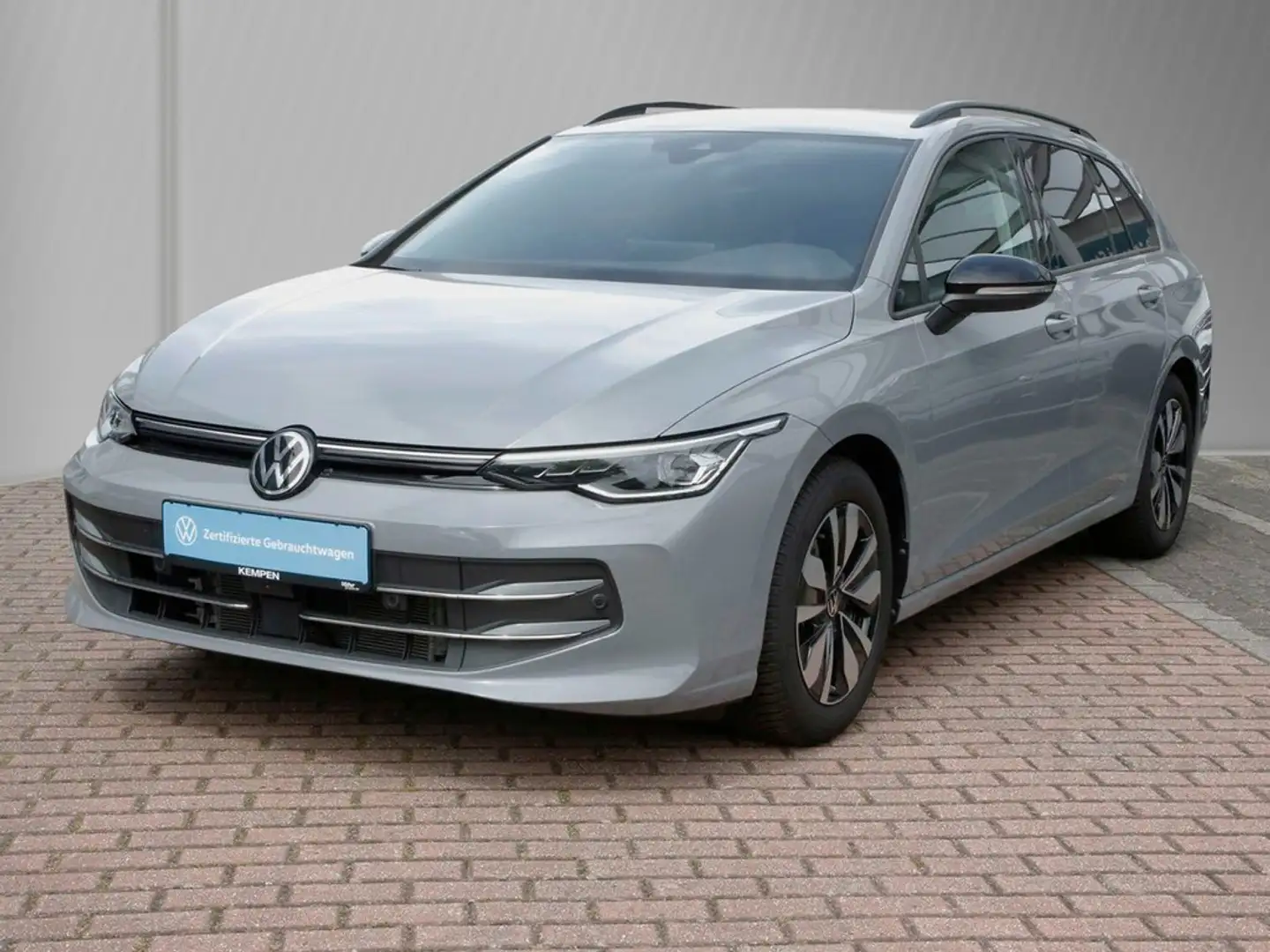 Volkswagen Golf VIII Variant 1.5 TSI DSG Goal AHK 360°CAM Navi+... Grau - 2