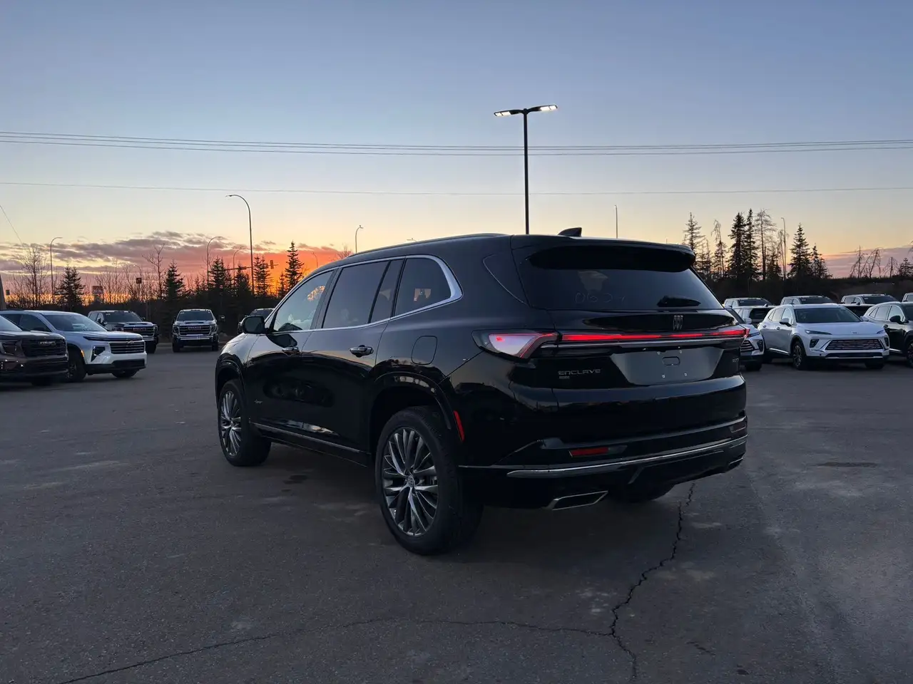 Buick Enclave снимка Buick Enclave