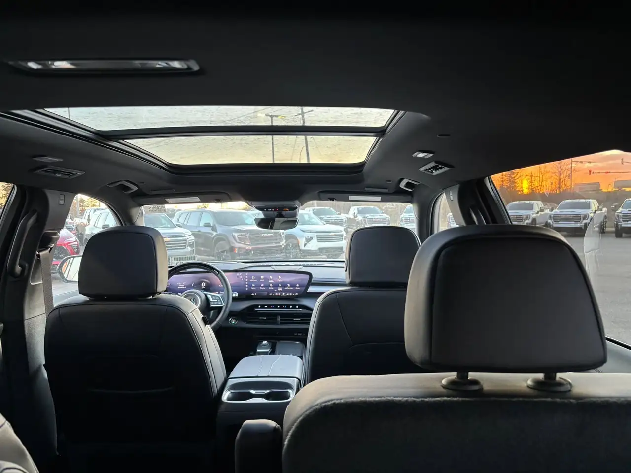 Buick Enclave снимка Buick Enclave