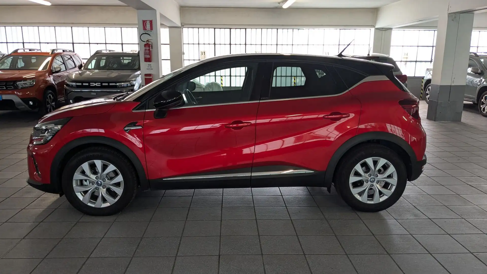 Renault Captur Hybrid E-Tech 145 CV Intens Rosso - 2