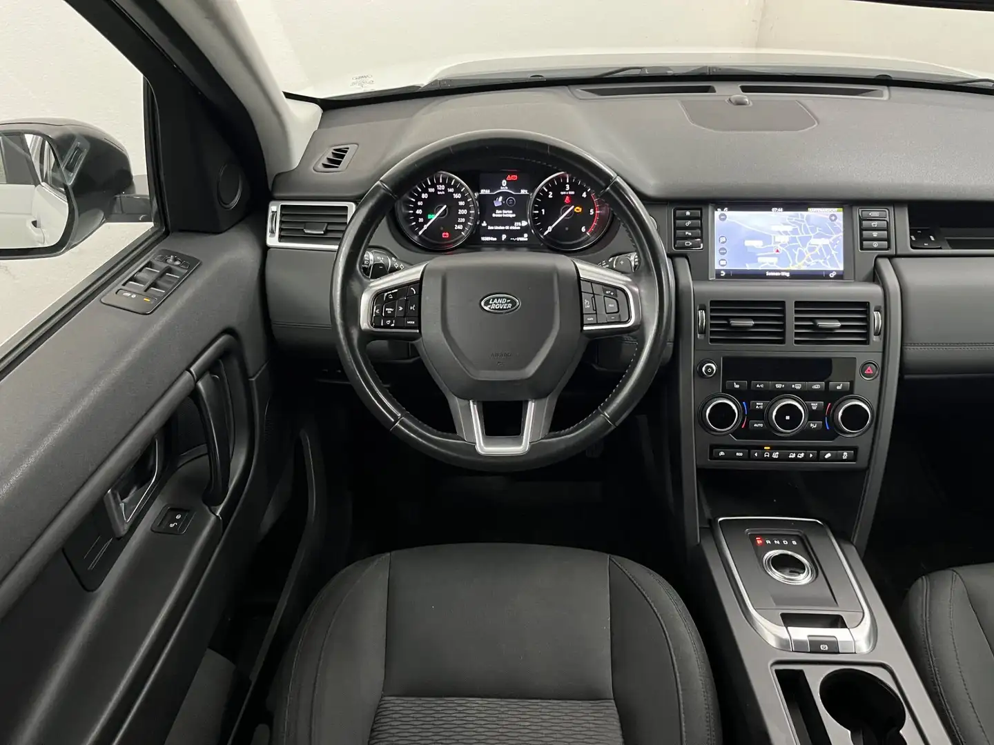 Land Rover Discovery Sport 2.0 D180 ***Allrad | 9-Gang*** - 2