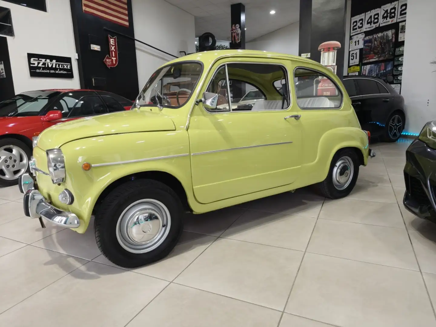SEAT 600 E Зелений - 1