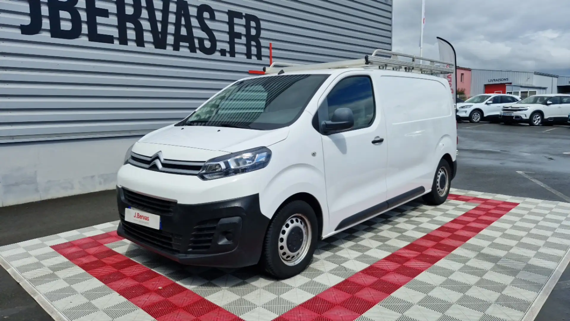 Citroen Jumpy FOURGON m bluehdi 120 ss bvm6 club 300 nm Blanc - 2