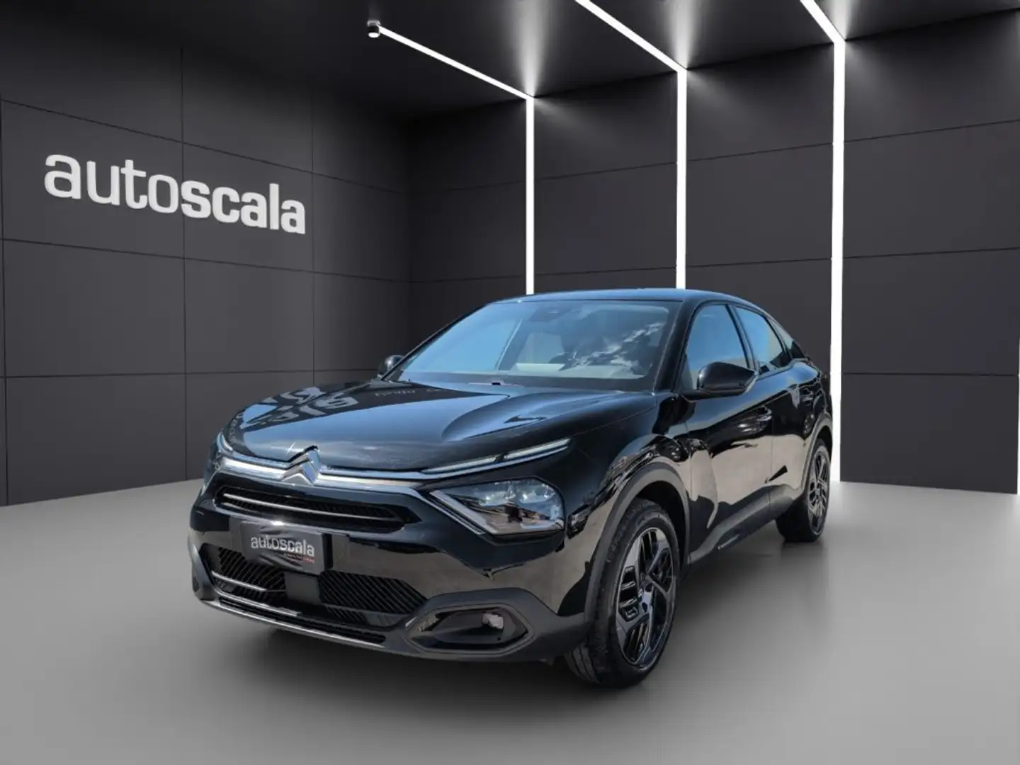 Citroen C4 PureTech 130 S&S Plus Schwarz - 1