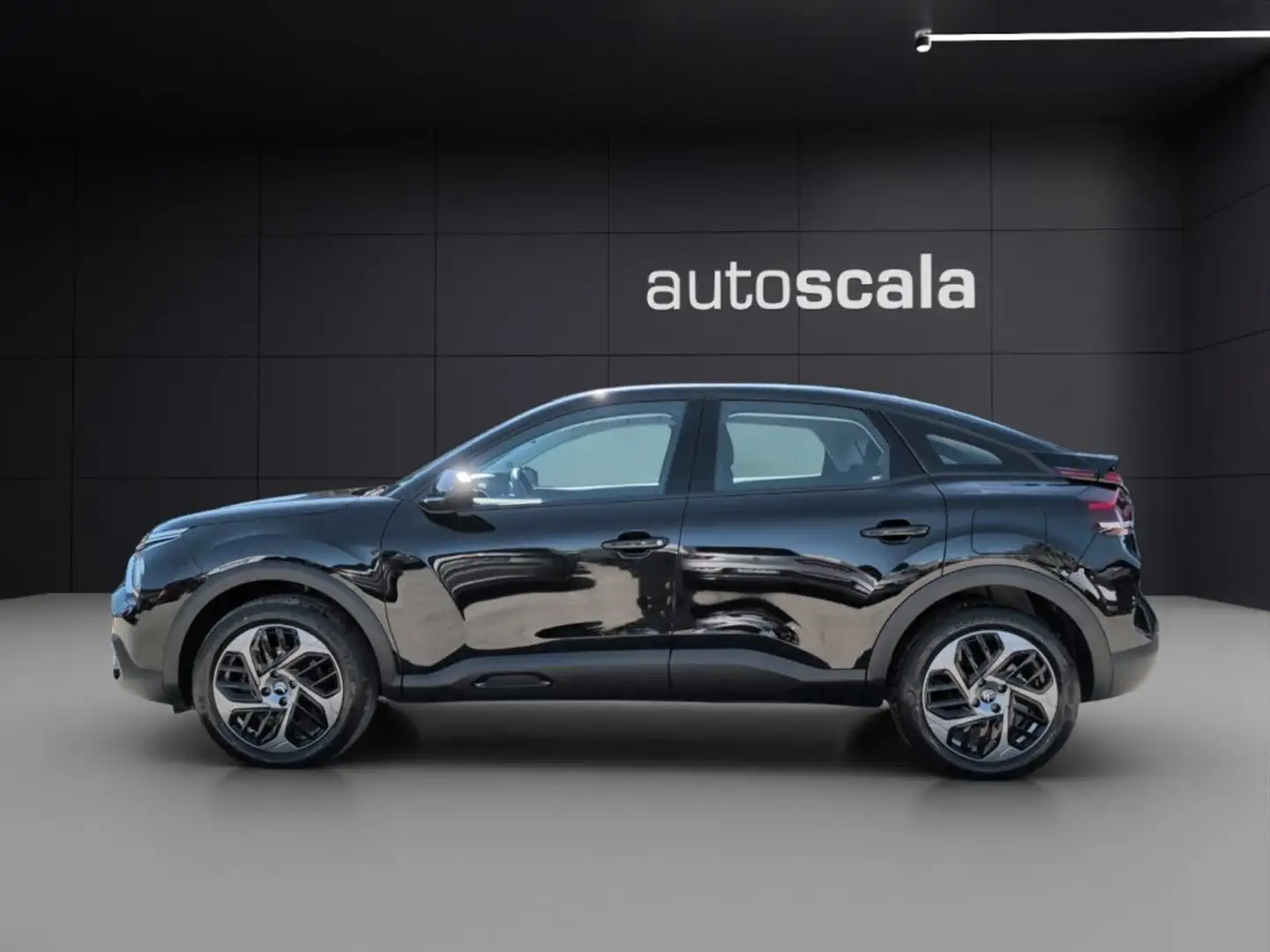 Citroen C4 PureTech 130 S&S Plus Schwarz - 2