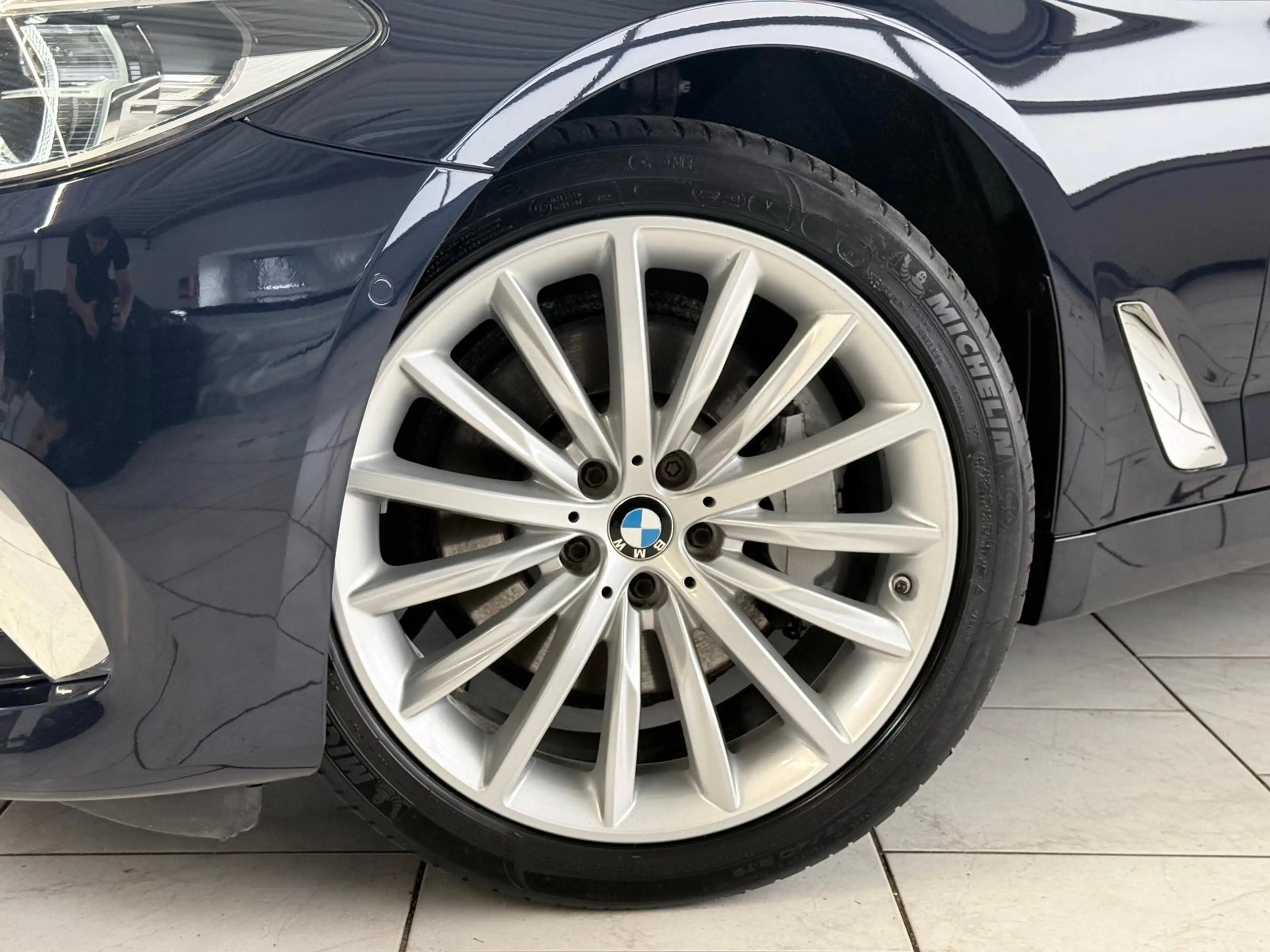 BMW 525 d Luxury Line-Pano/ACC/AHK/360/Massage/Apple — photo 4
