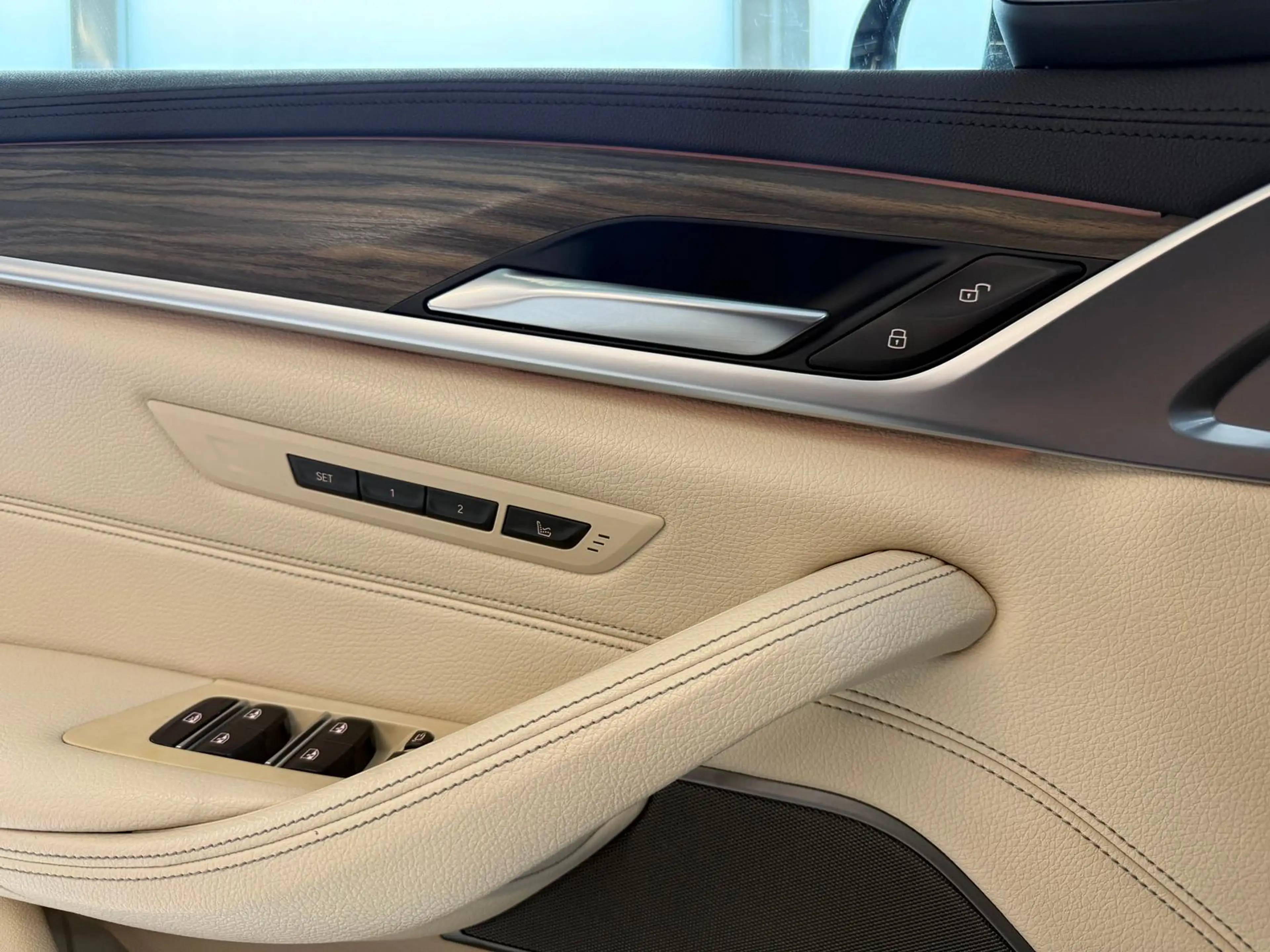BMW 525 d Luxury Line-Pano/ACC/AHK/360/Massage/Apple — photo 15