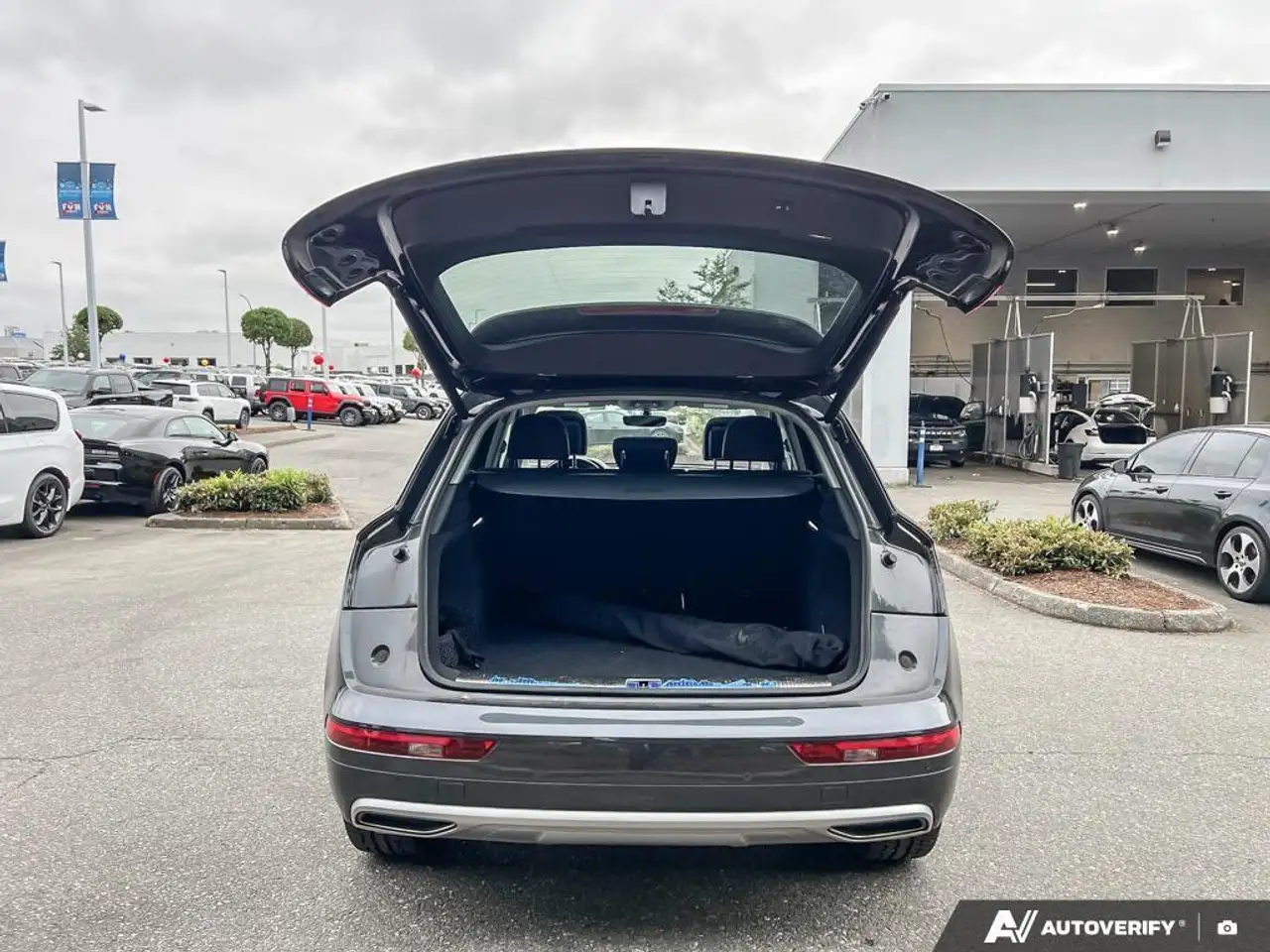 Audi Q5 снимка Audi Q5