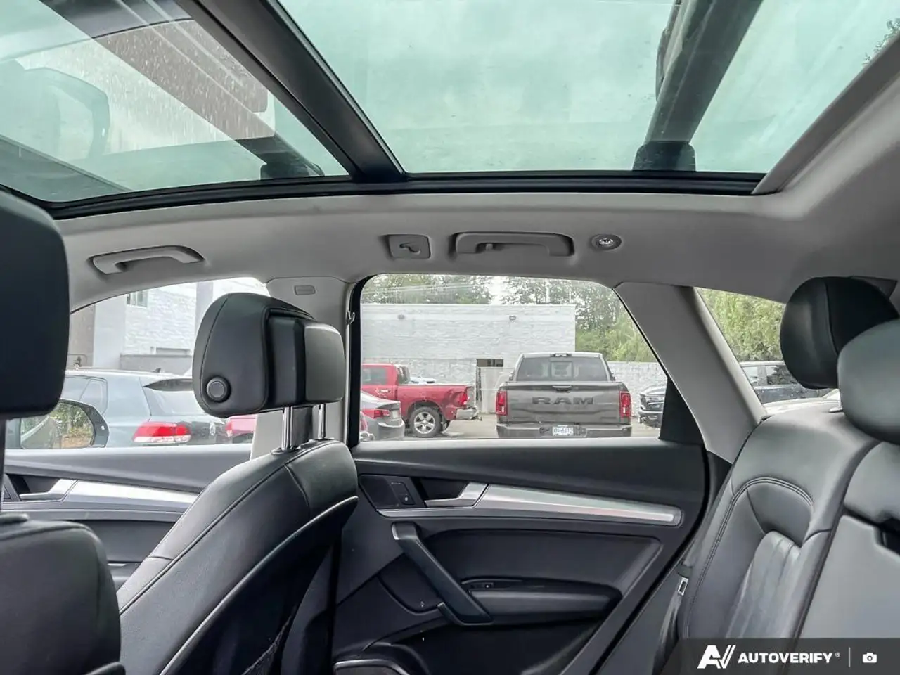 Audi Q5 снимка Audi Q5