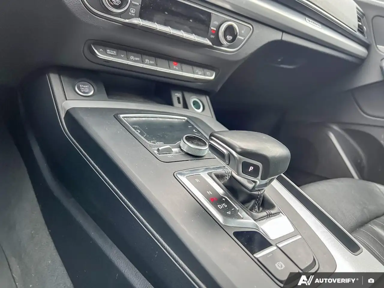 Audi Q5 снимка Audi Q5