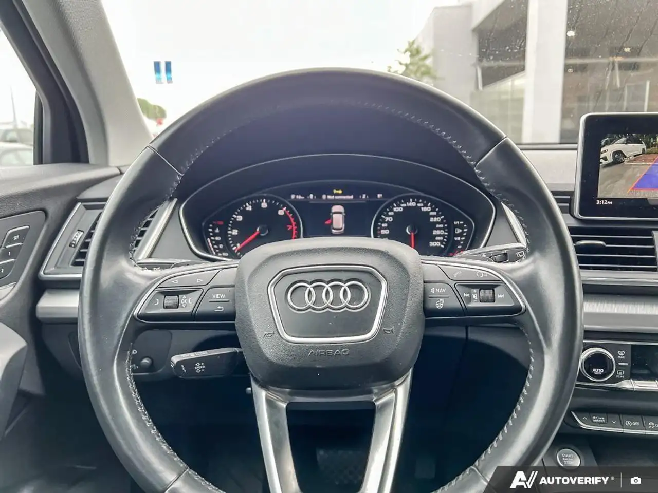 Audi Q5 снимка Audi Q5