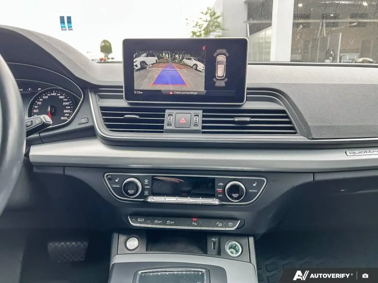 Audi Q5 снимка Audi Q5
