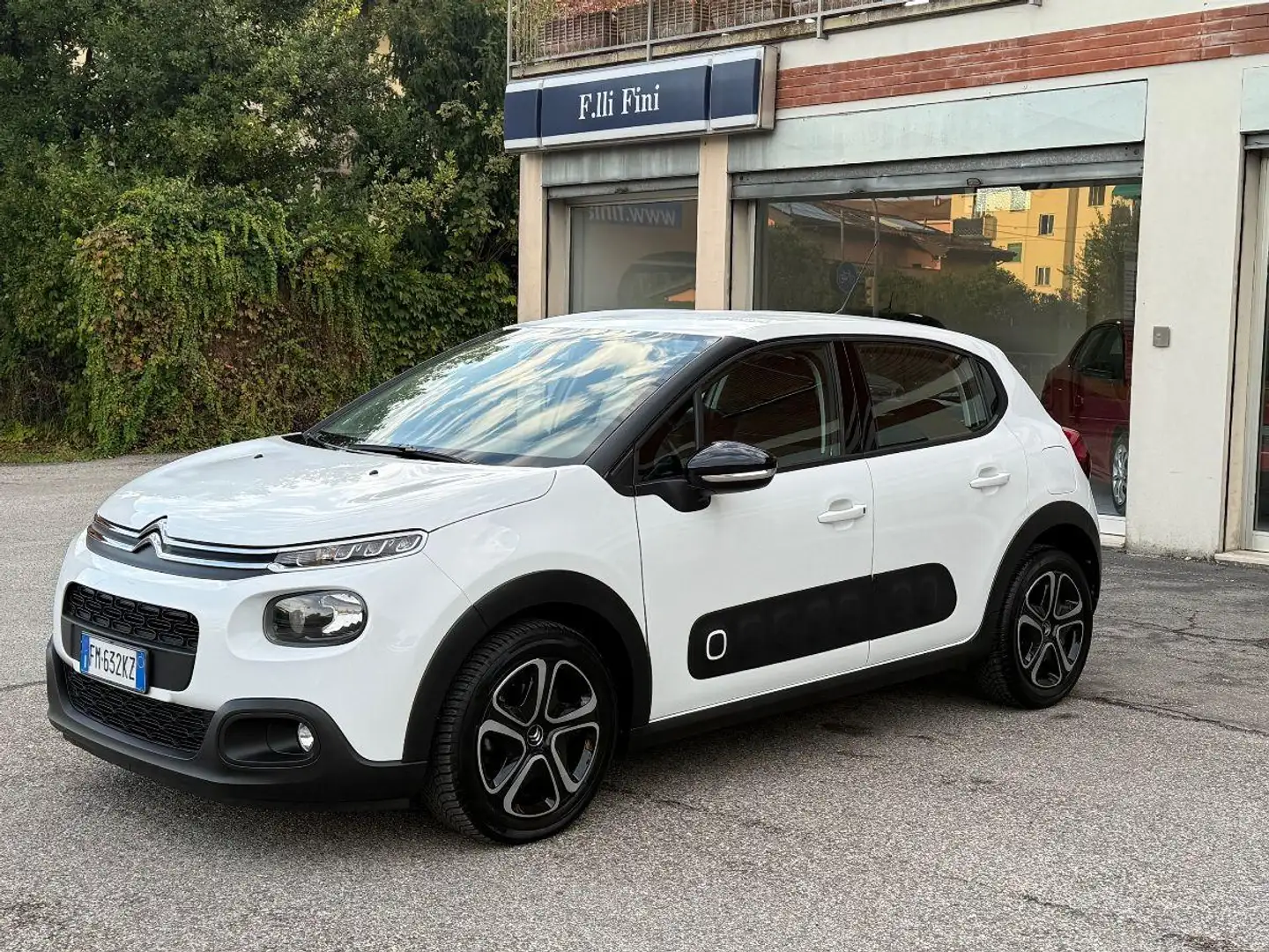 Citroen C3 BlueHDi 75 S&S Shine Bianco - 1