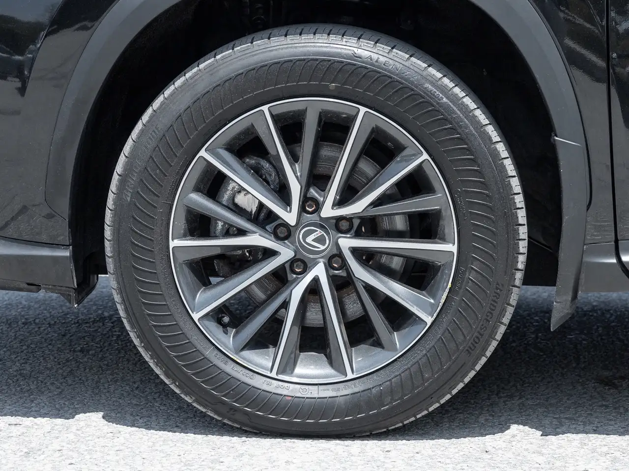 Lexus NX снимка Lexus NX