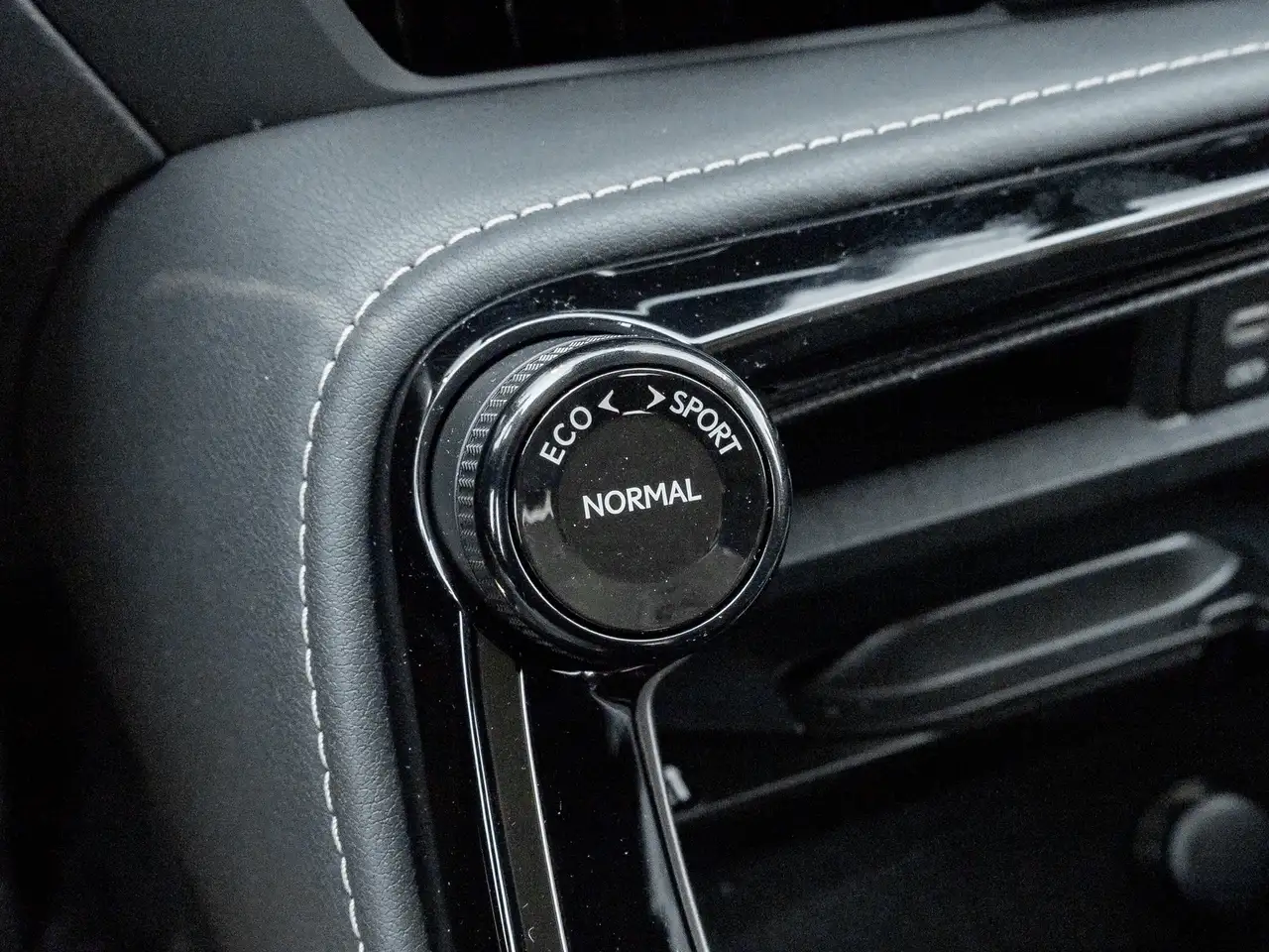 Lexus NX снимка Lexus NX