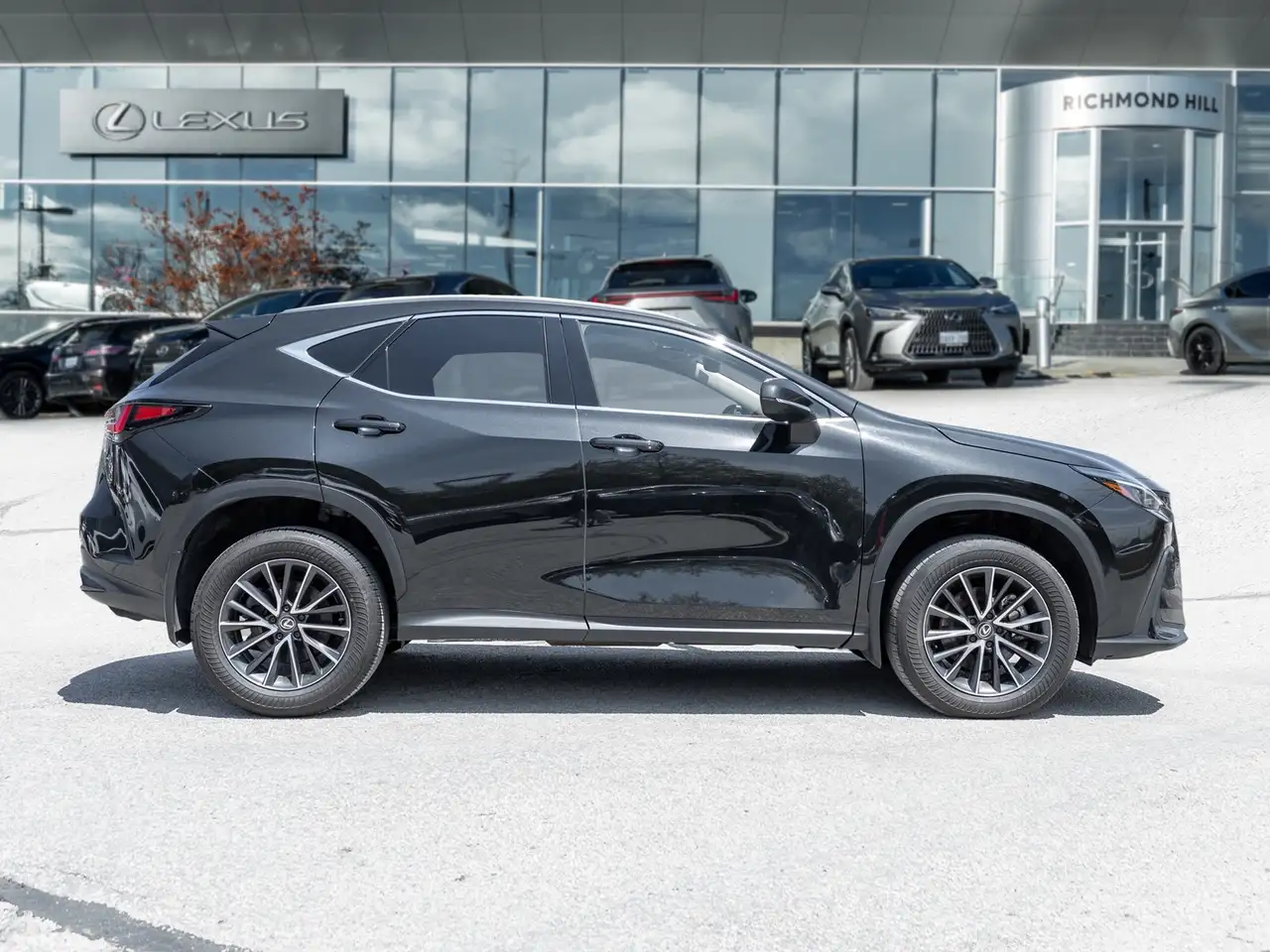 Lexus NX снимка Lexus NX