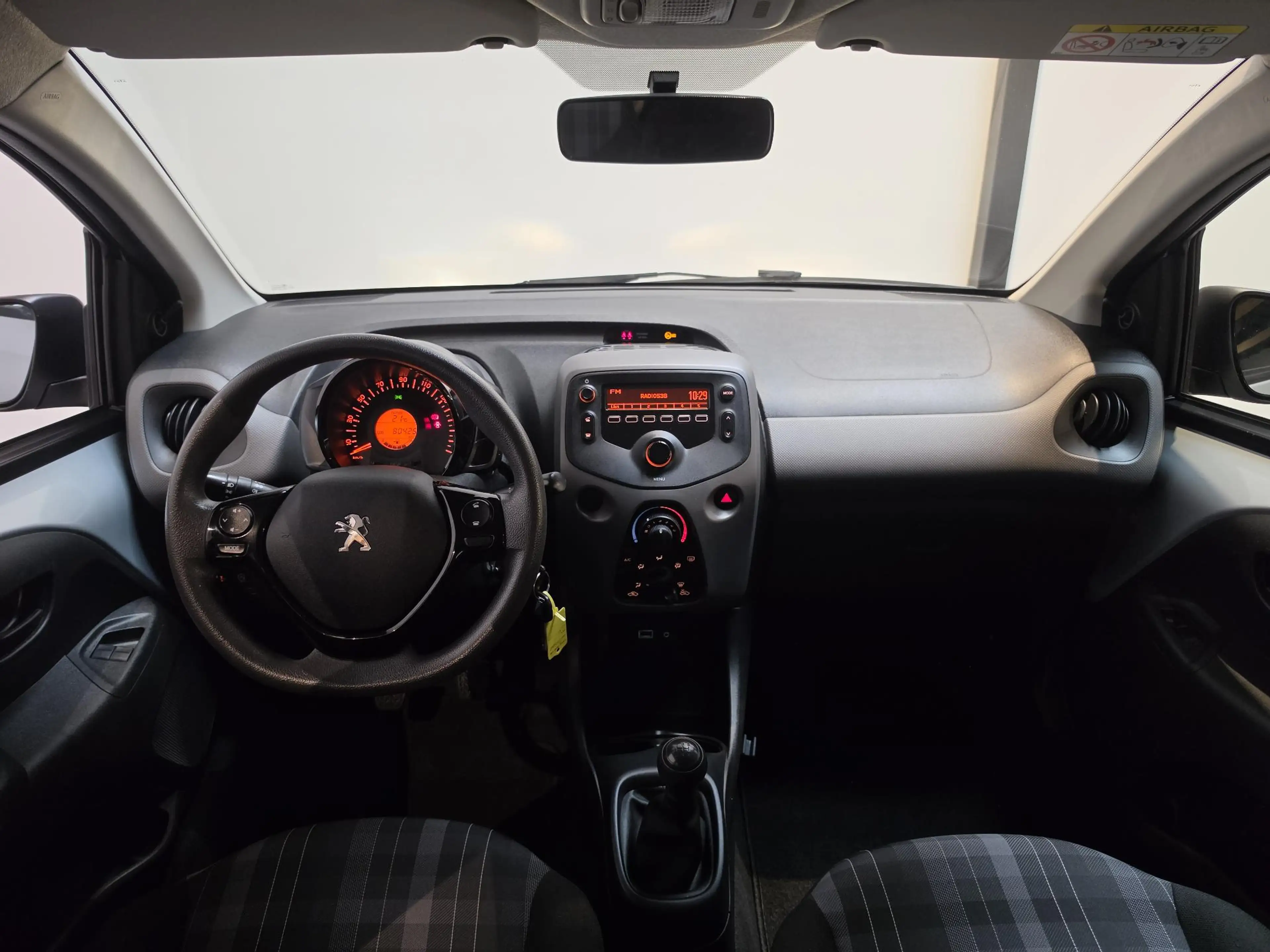 Peugeot 108 1.0 e-VTi Active — photo 10