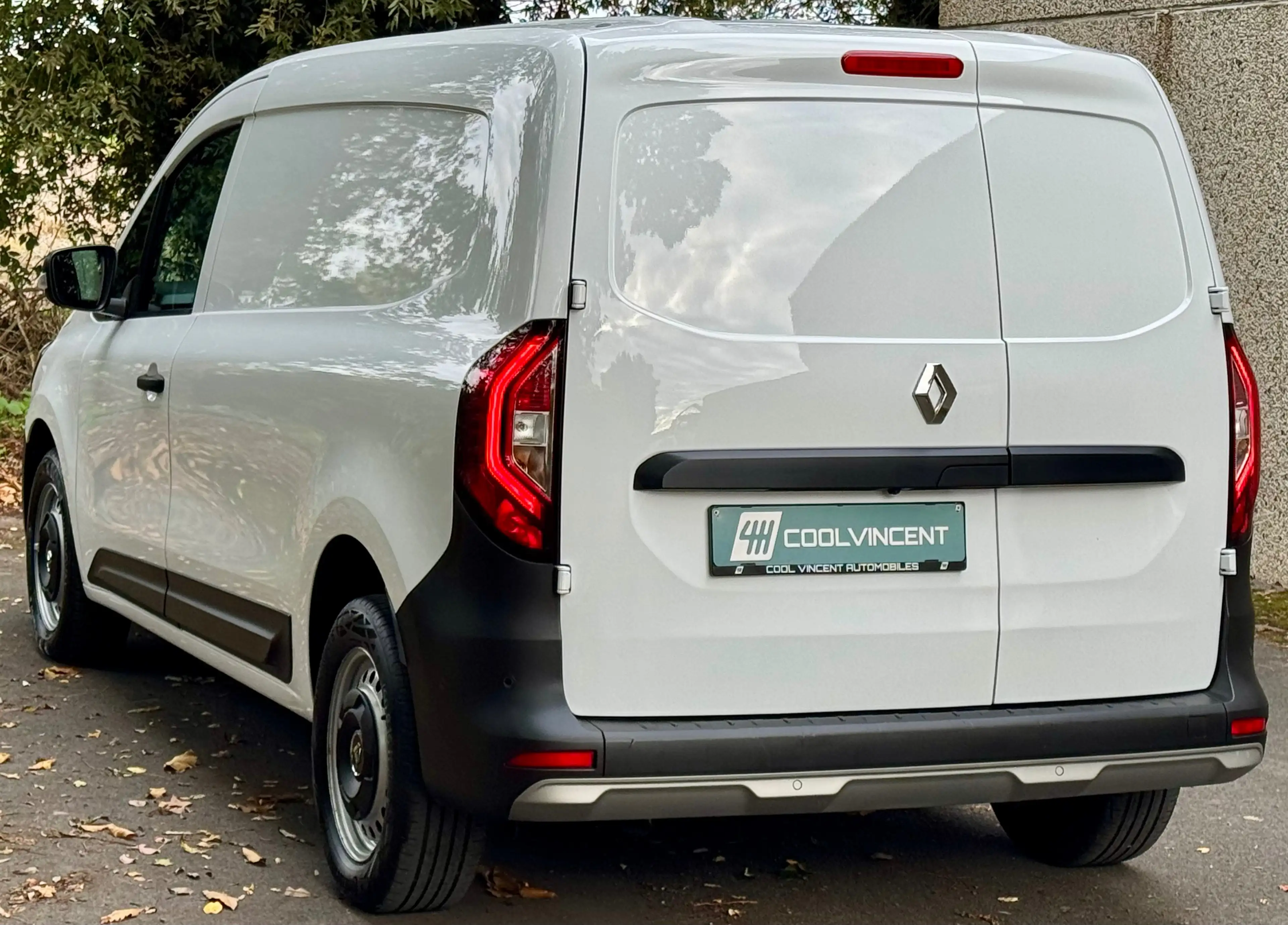 Renault Kangoo L2 CHASSI LONG // 1.5 DCI // CARPLAY // 3 PLACES // ETAT NEUF // MAXI // — photo 6