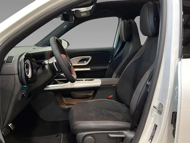 Mercedes-Benz GLB Class view 8