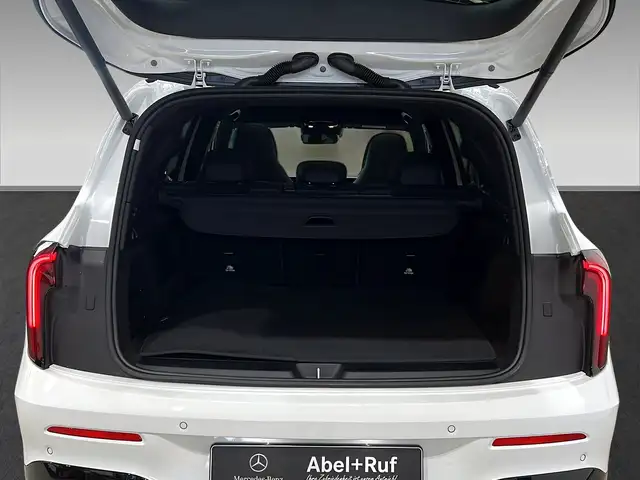 Mercedes-Benz GLB Class view 6