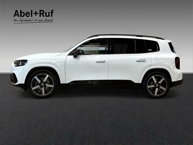 Mercedes-Benz GLB Class view 4