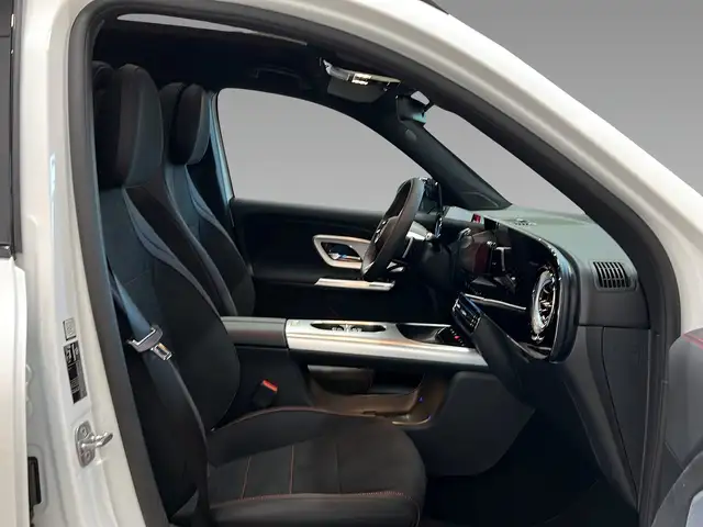 Mercedes-Benz GLB Class view 14