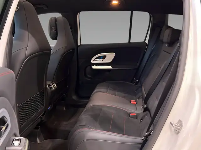 Mercedes-Benz GLB Class view 9