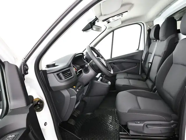 Renault Trafic view 8