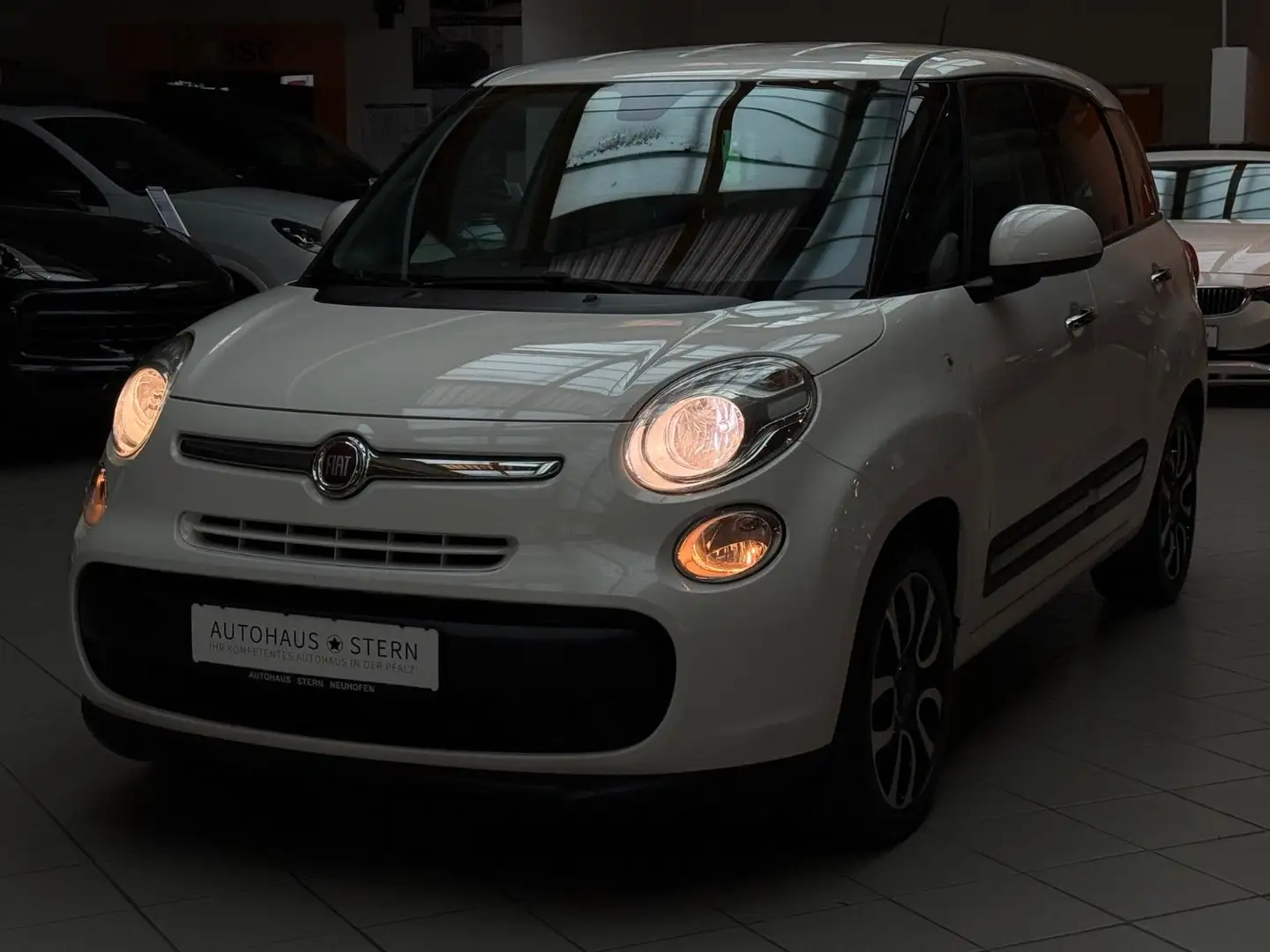 Fiat 500L |PDC|Klima|DAB|Navi|Tempomat|Bluetooth|AUX Білий - 1