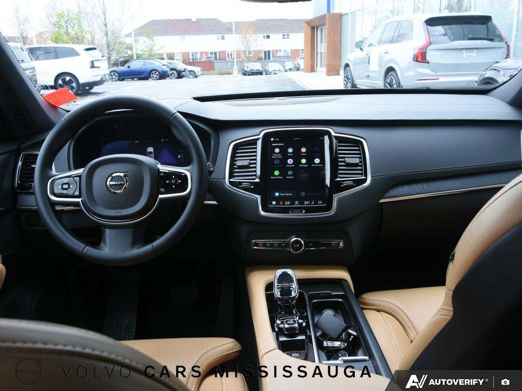 2025 Volvo XC90 Ultra Bright Theme thumb 25