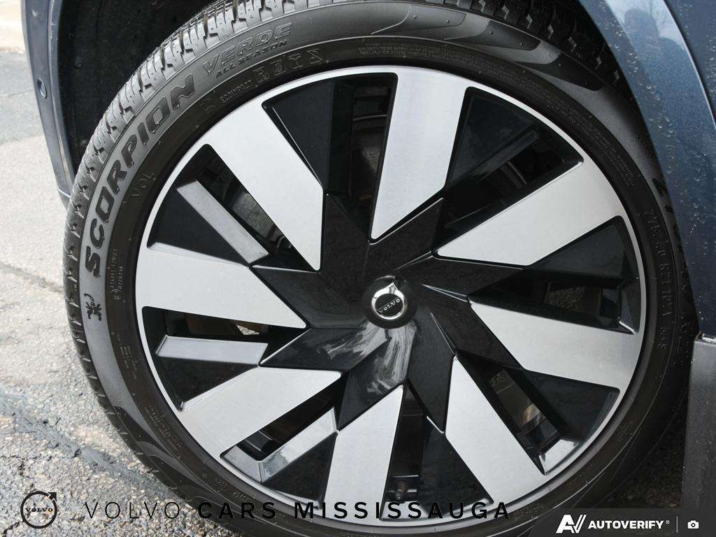 2025 Volvo XC90 Ultra Bright Theme thumb 6