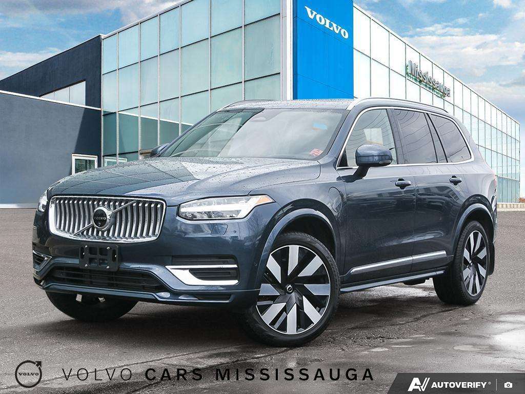 2025 Volvo XC90 Ultra Bright Theme