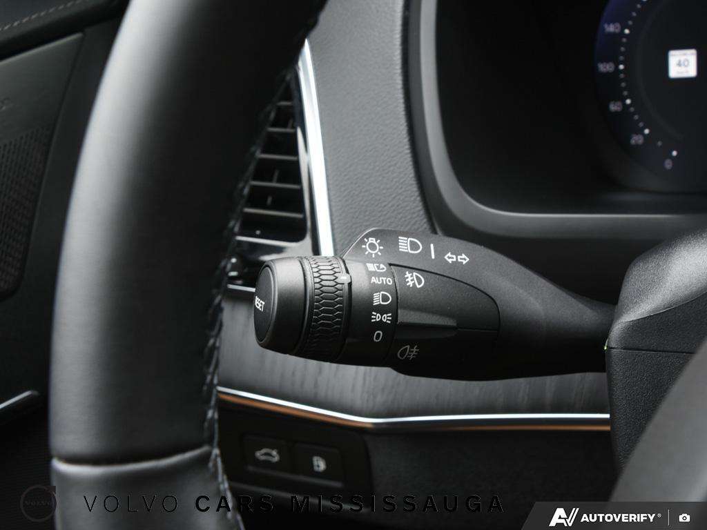 2025 Volvo XC90 Ultra Bright Theme thumb 16