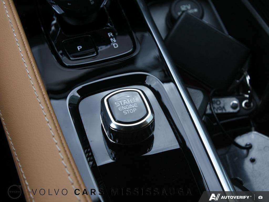 2025 Volvo XC90 Ultra Bright Theme thumb 27