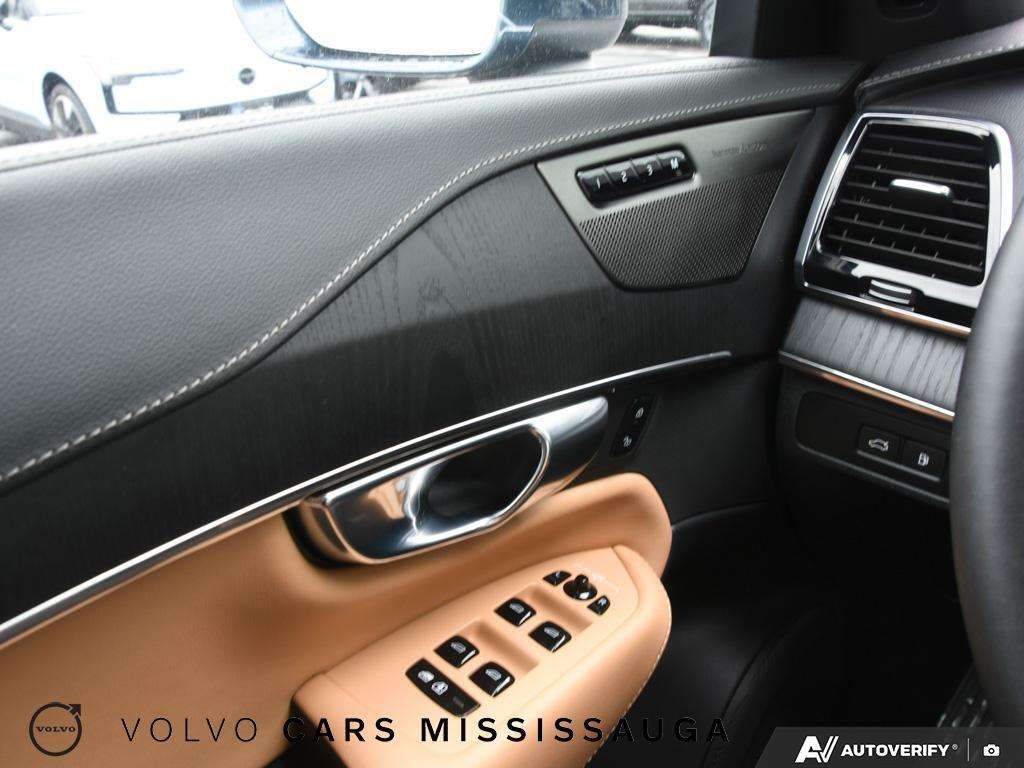 2025 Volvo XC90 Ultra Bright Theme thumb 17