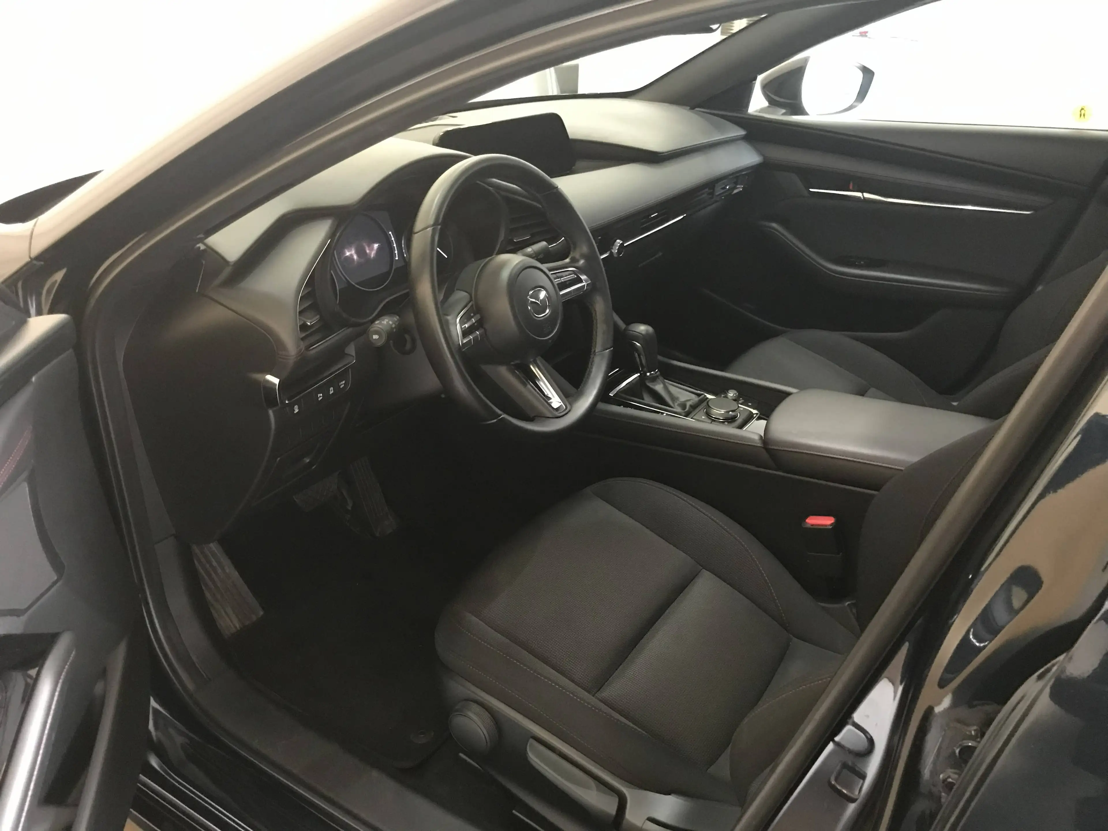 Mazda 3 S SKYACTIV-G 2.0 M Hybrid 6AG HOMURA — photo 13