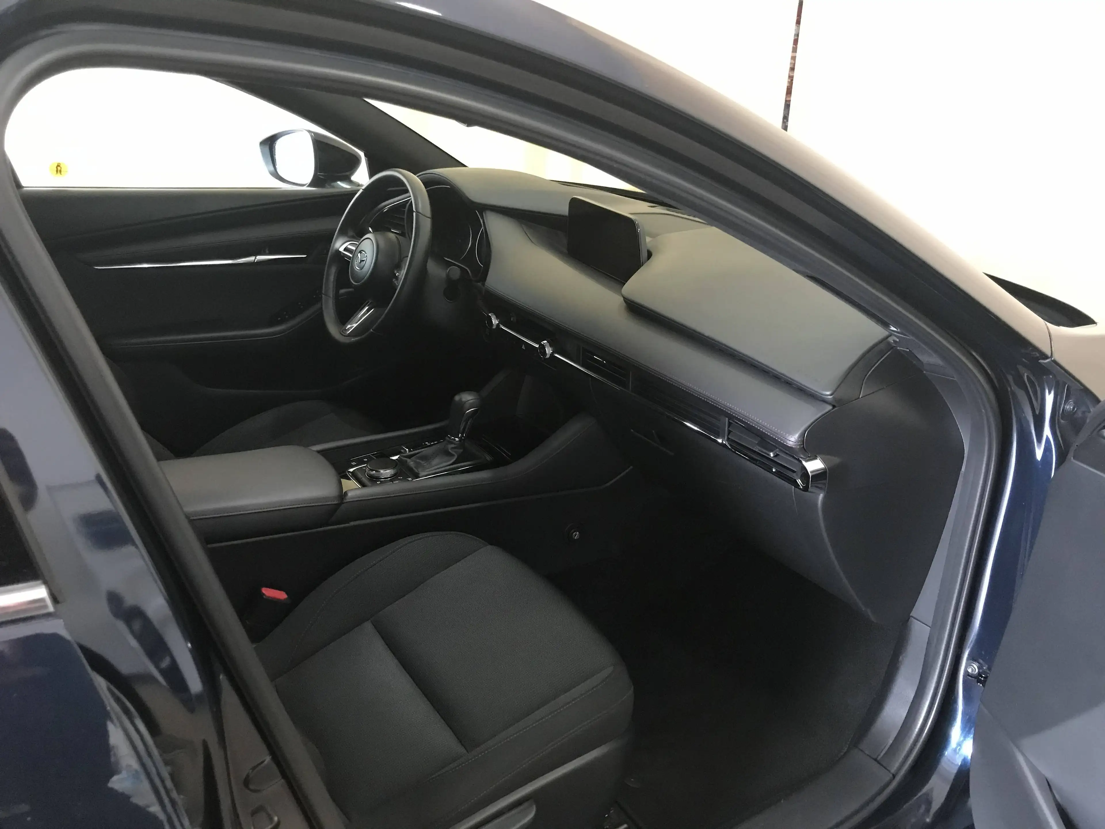 Mazda 3 S SKYACTIV-G 2.0 M Hybrid 6AG HOMURA — photo 10