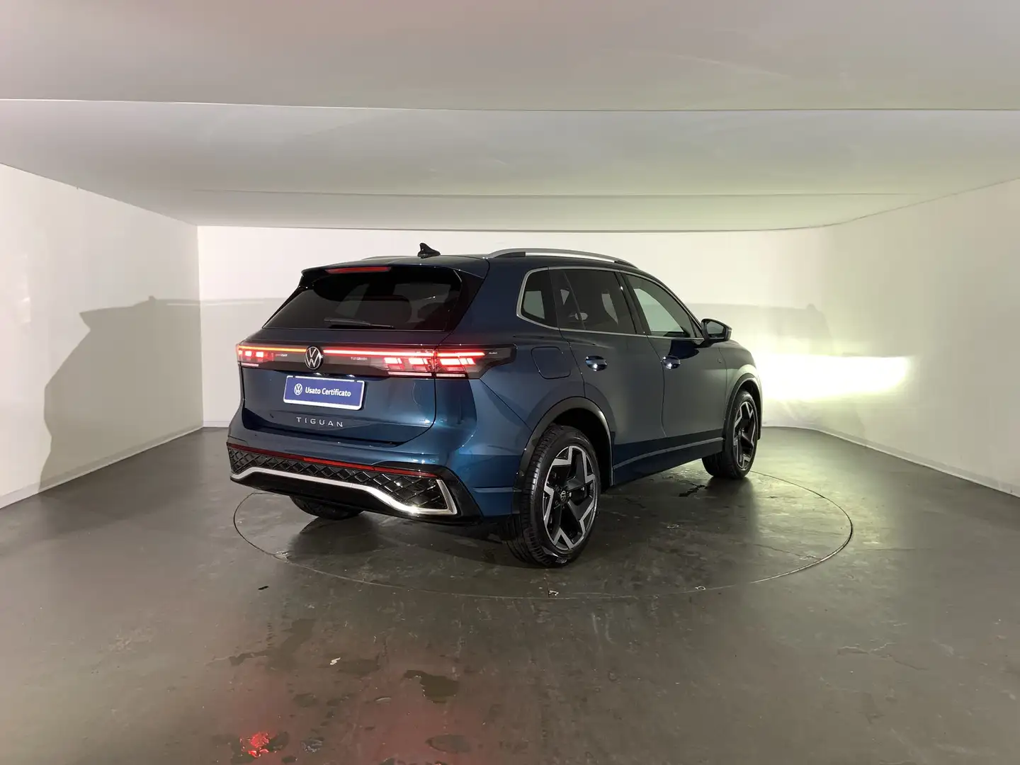 Volkswagen Tiguan 2.0 tdi r-line 150cv dsg Blu/Azzurro - 2