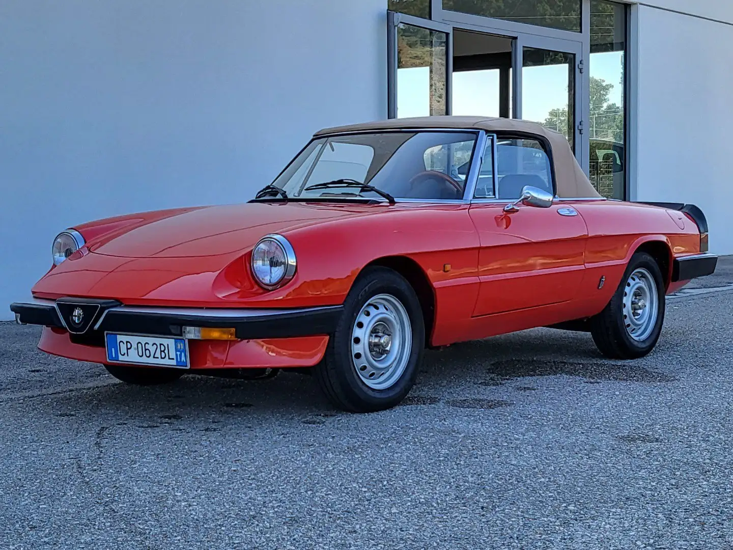 Alfa Romeo Spider 2.0 Veloce Rouge - 2