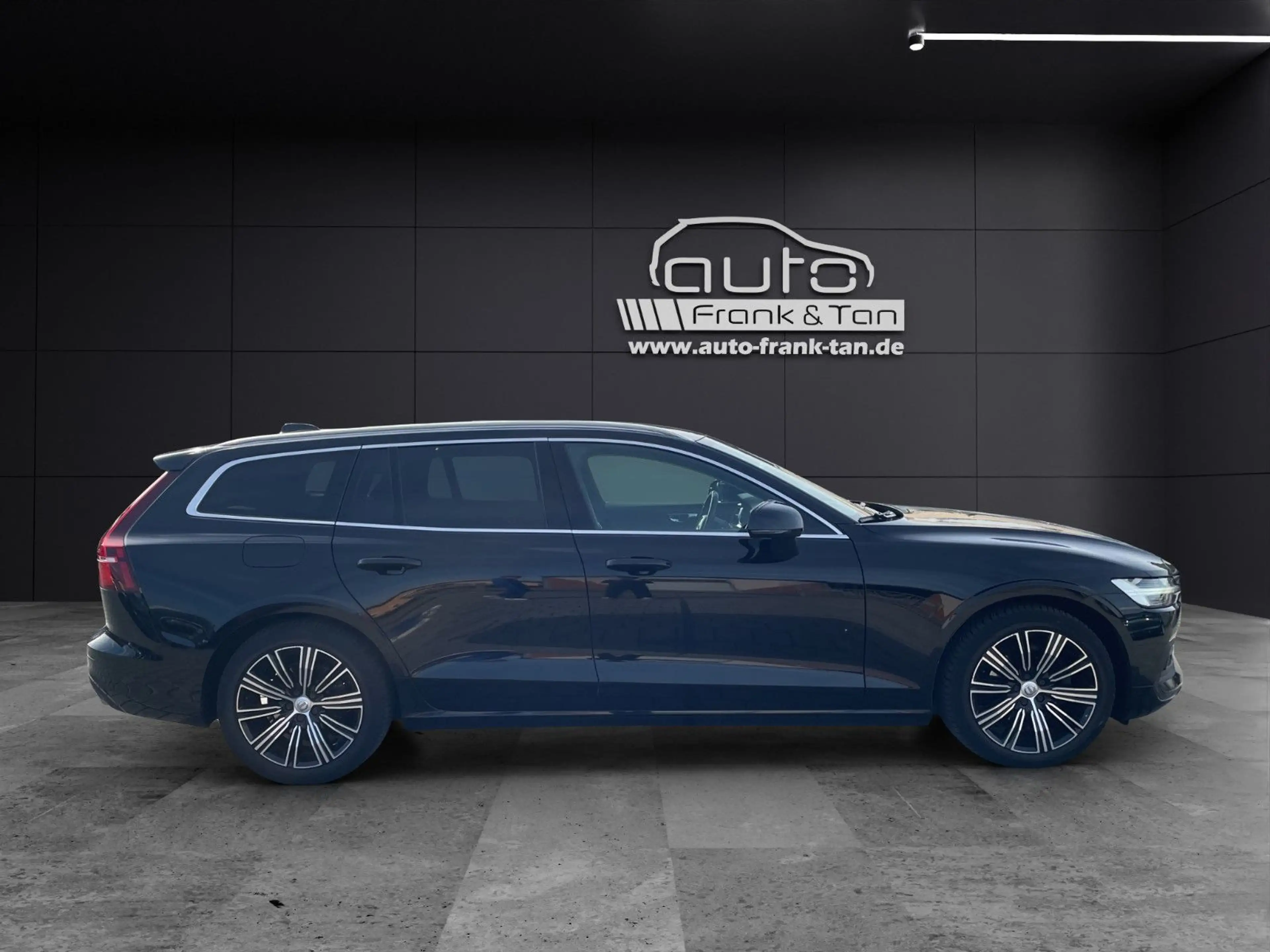 Volvo V60 Kombi Momentum*Apple CarPlay*Navi*Tempomat* — photo 7
