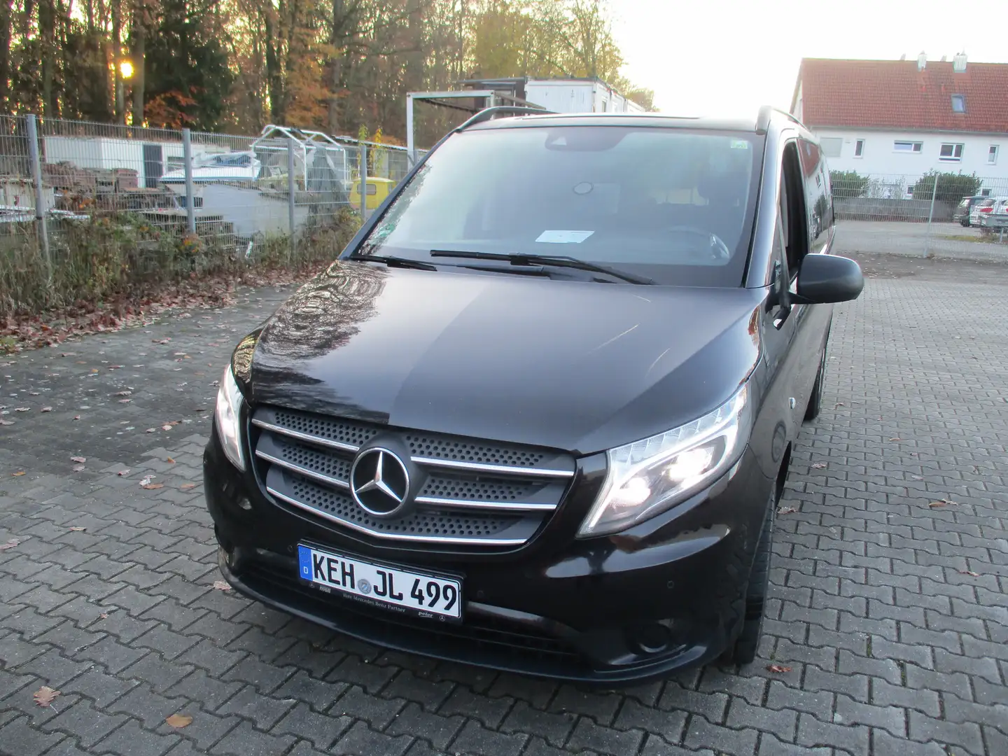 Mercedes-Benz Vito 119 Schwarz - 1
