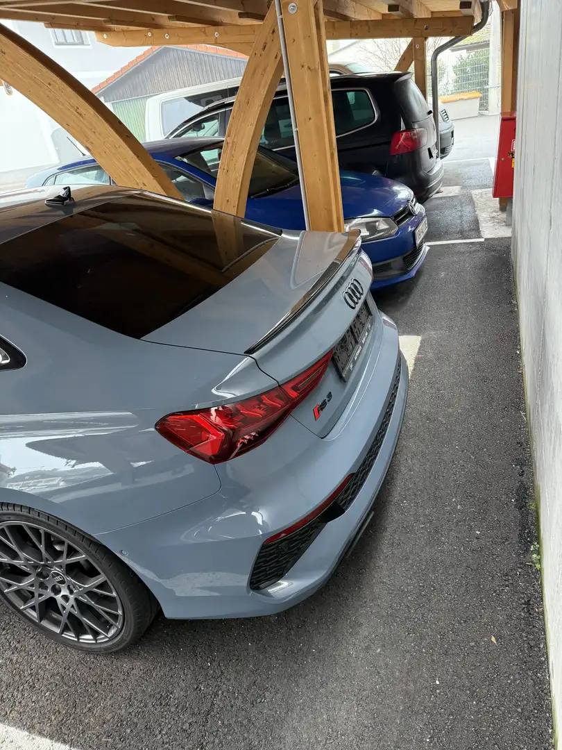 Audi RS3 TFSI quattro S-tronic - 2