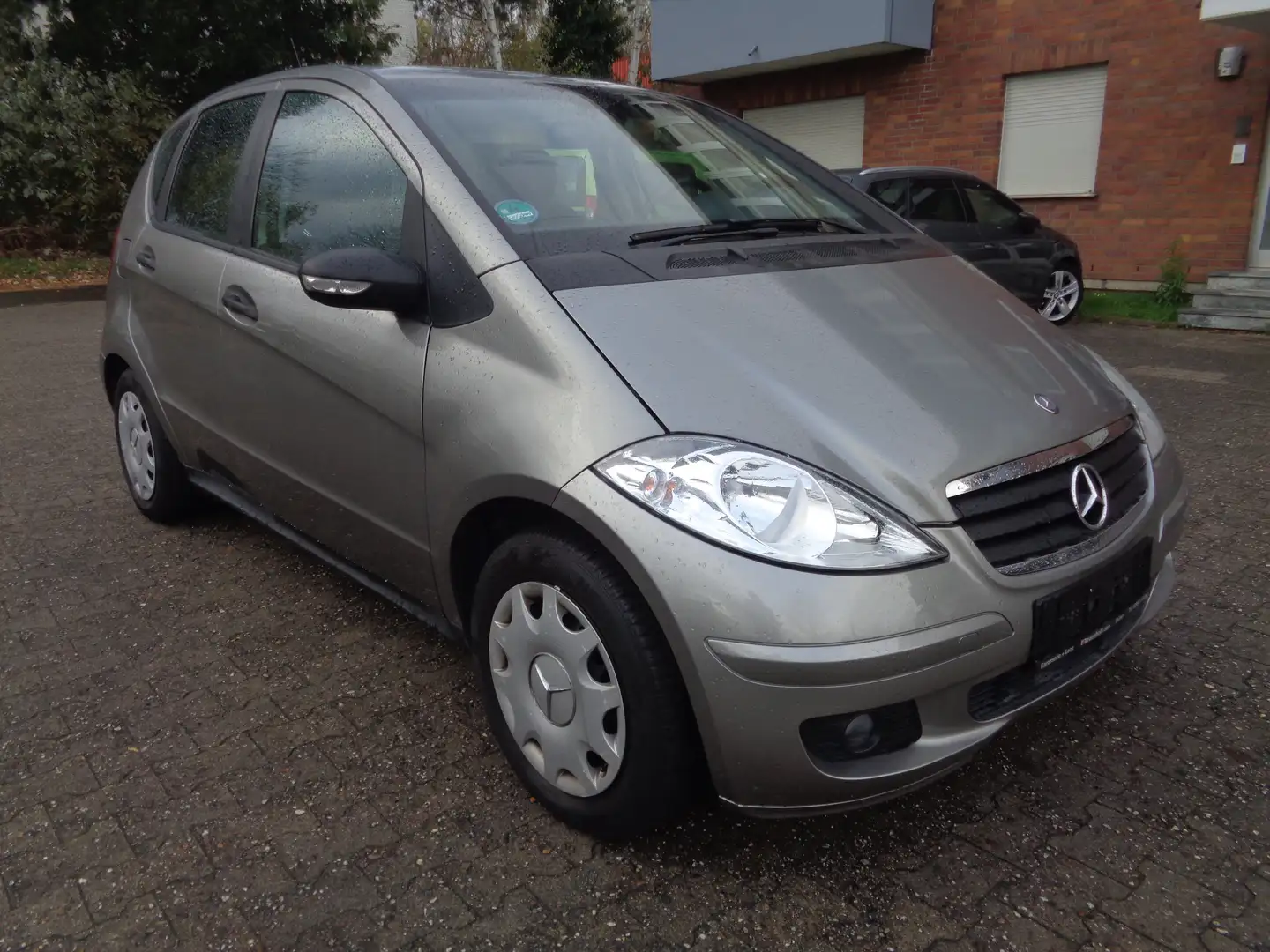 Mercedes-Benz A 170 A-Klasse Classic Navi Klima Gris - 2