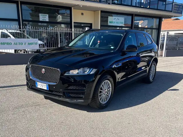 Jaguar F-Pace F-Pace  2.0d i4 Pure awd 180cv  my18