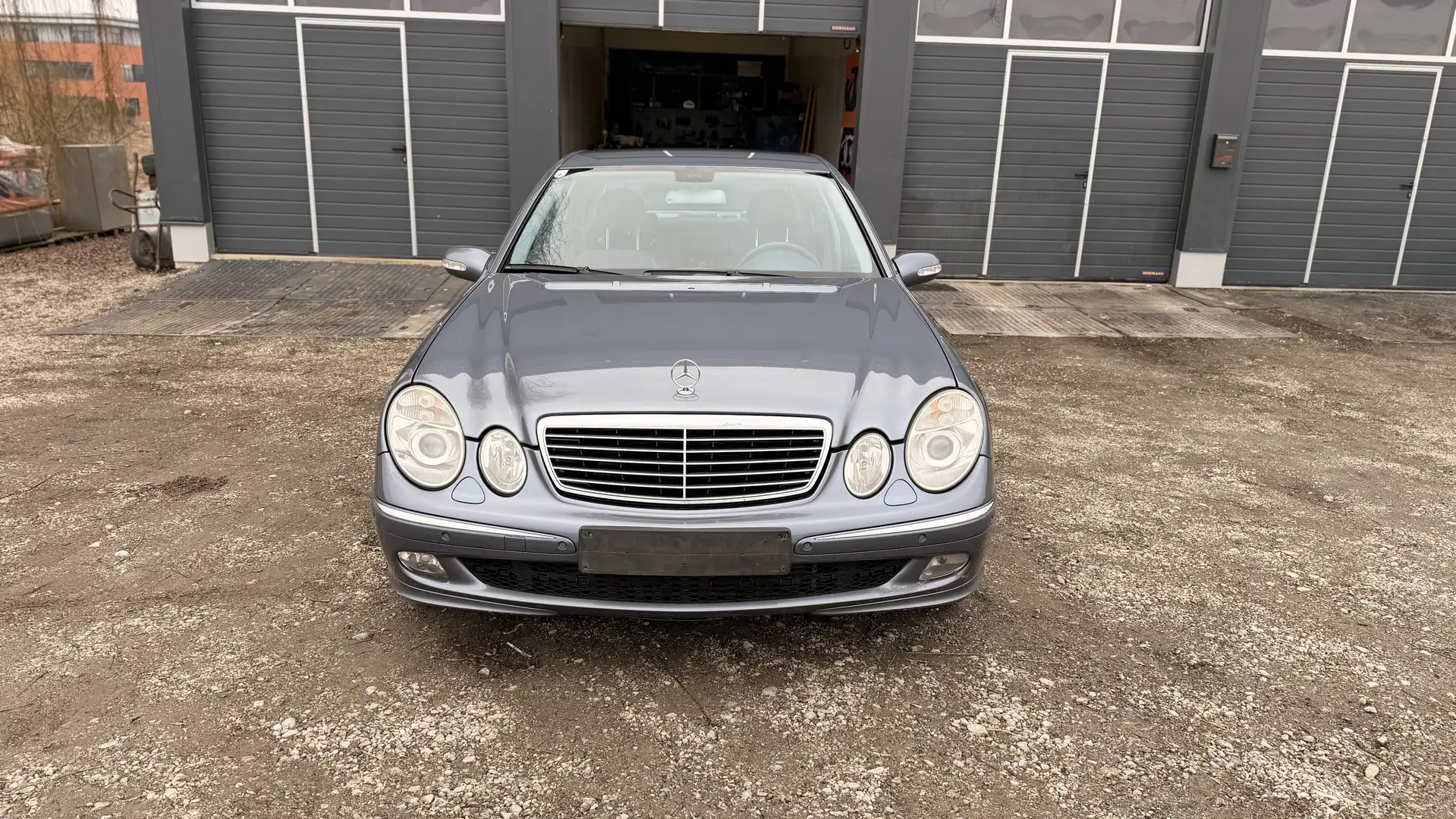 Mercedes-Benz E 320 Avantgarde CDI Aut. Blau - 2