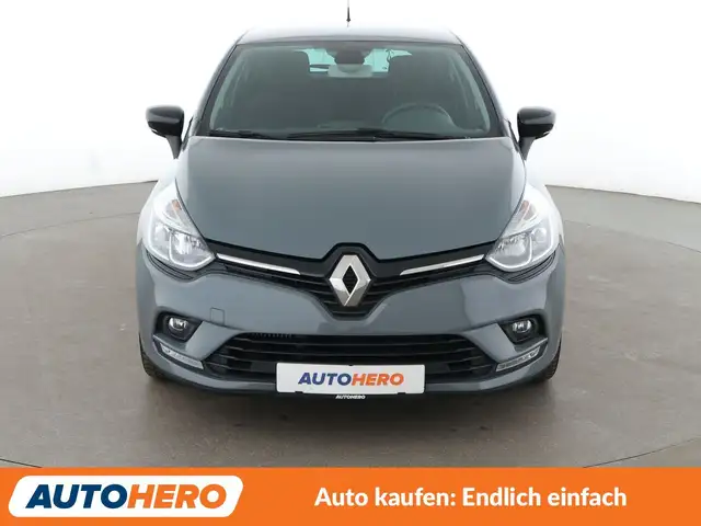 Renault Clio view 9