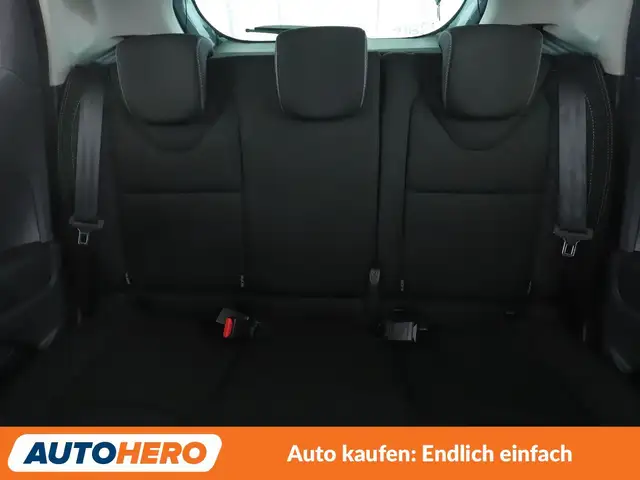 Renault Clio view 15